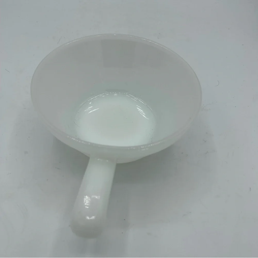 Vintage FIRE-KING WHITE BEEHIVE SOUP BOWL w/ HANDLE Ovenware Made in USA